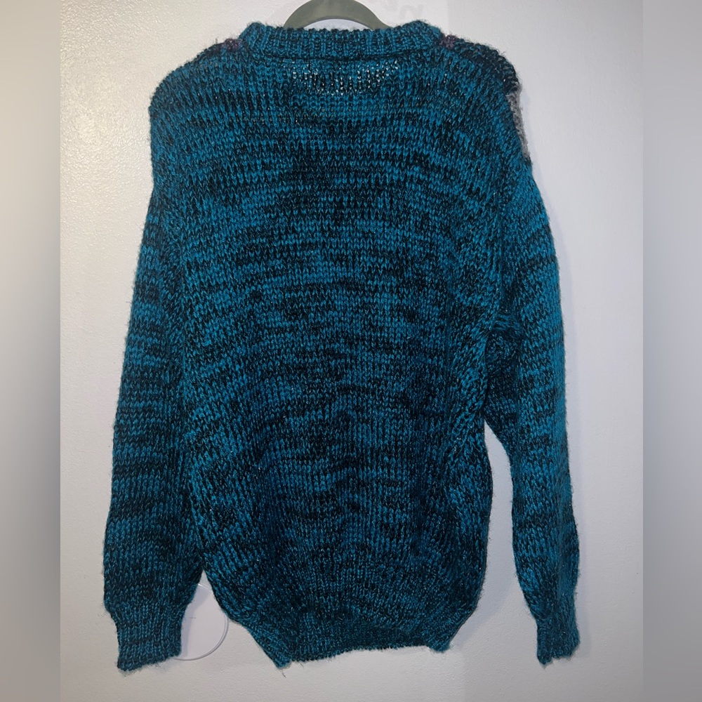 sweater - Picture 2 of 2